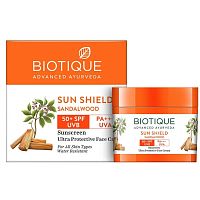 Biotique Sandalwood 50+ SPF UVA/UVB Sunscreen Ultra Soothing Face Cream / Биотик Сандаловое Дерево Солнцезащитный и Успокаивающий Крем 50+ SPF 50 г